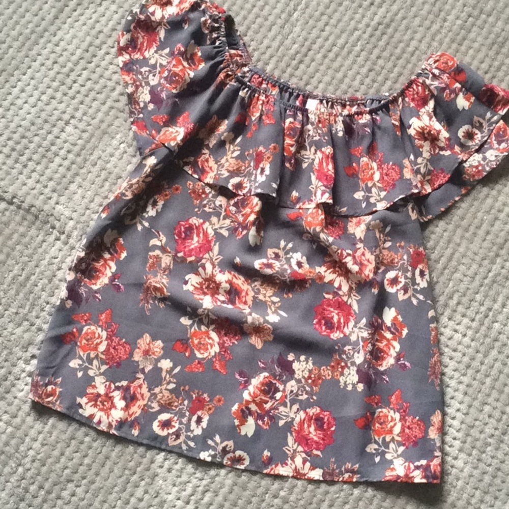 NWT Xhilaration Open Back Top